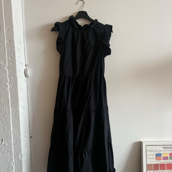 Black dress with ruffles - Picture 4 of 4